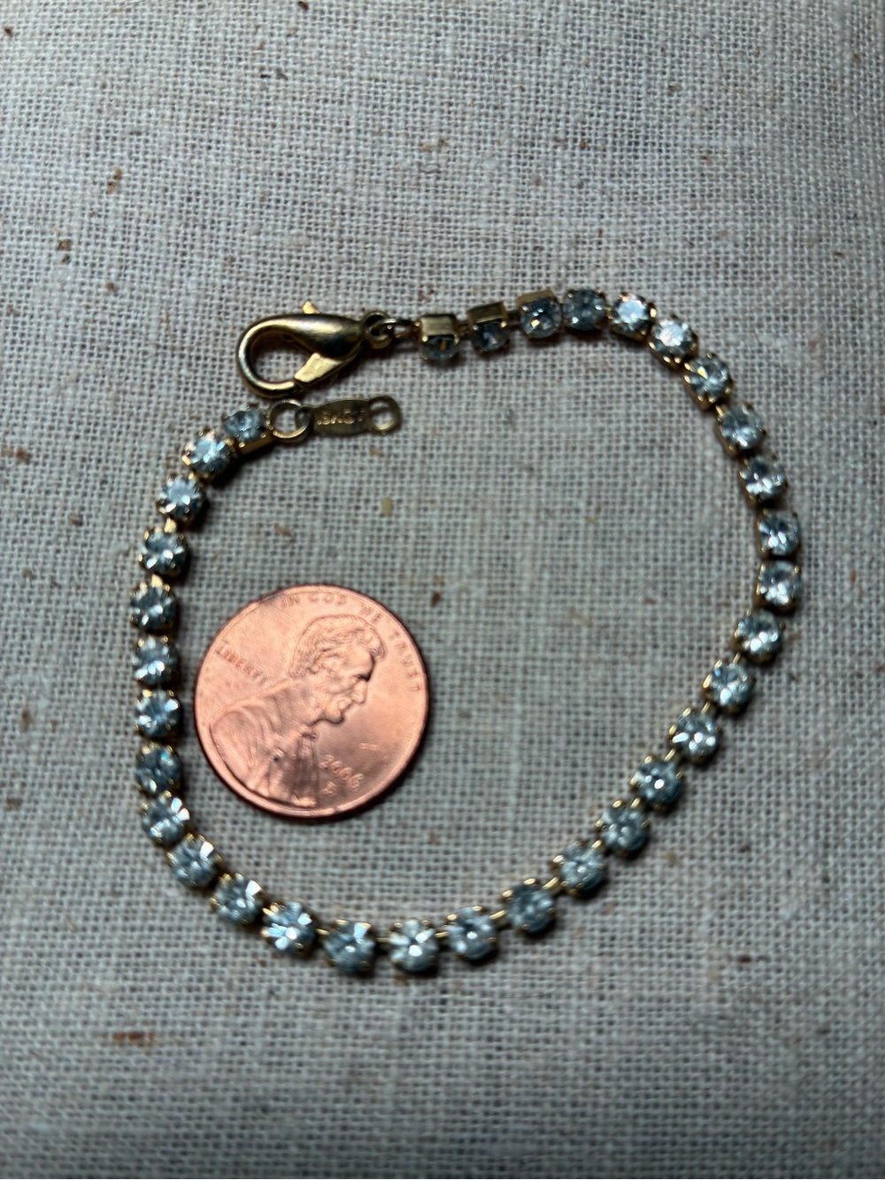Vintage Gold-Tone Crystal Tennis Bracelet - Classic Women's Jewelry 7.25” long